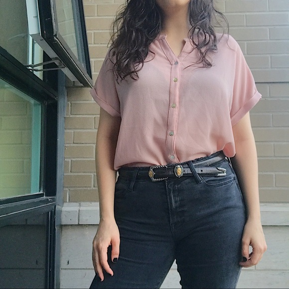Tops - Delicate Dusty Pink Short-Sleeve Button-up Blouse